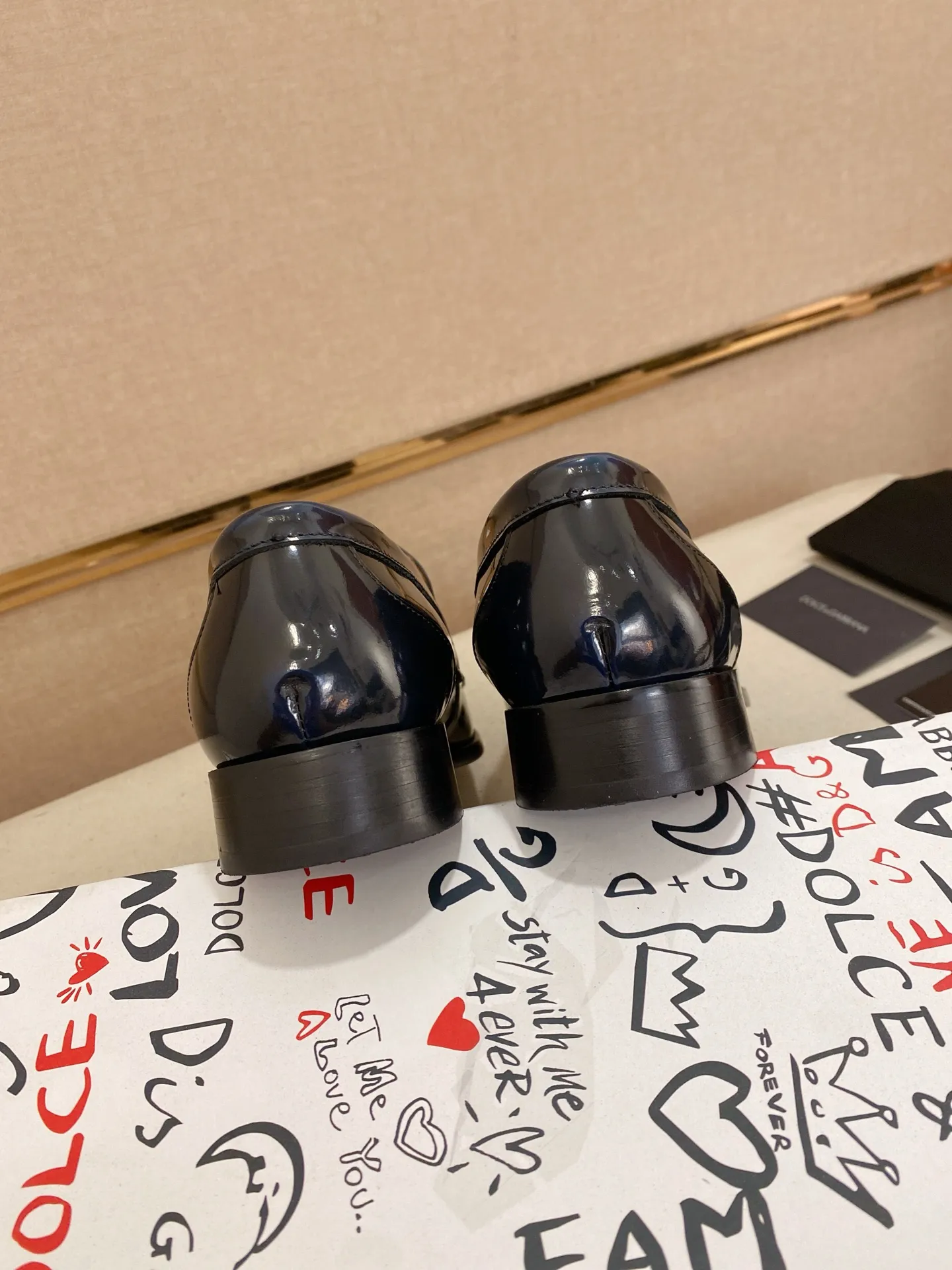 Men's clothing and shoes💰 520💰🌲DG top-notch🔍🔍men's new leather shoes🚹sold at the same time⚠The uppers are imported cowhide from Italy, the entire imported cowhide lining, and imported accessories💪💪, completely 1⃣️ vs. 1⃣️🇮🇹 💪💪, ⚠Sole: The original sole is specially provided by the original factory, the exclusive movable molded sole is super comfortable, ⚠Original factory follow-up goods, 🔍🔍high quality, can be entered and exited at will, welcome to compare ⚠Size number: 38-44. Can be customized 45 non-returnable